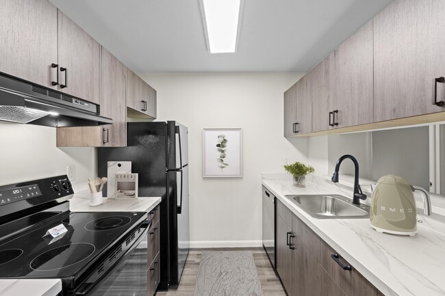 Photo - Foxrun Apartments