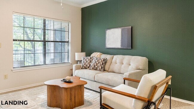 Photo - 165 Forestbrook Dr Unit 724