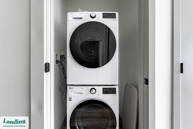 Photo - 39 Railroad Ave Unit 422