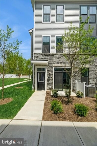 Photo - 2107 Donatello Dr