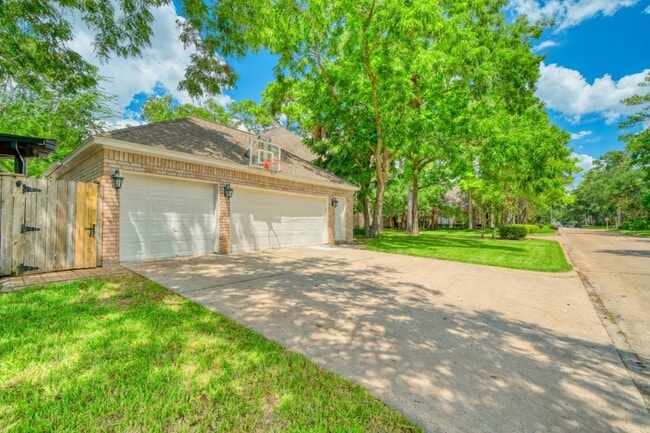 Photo - 14203 Championship Ln