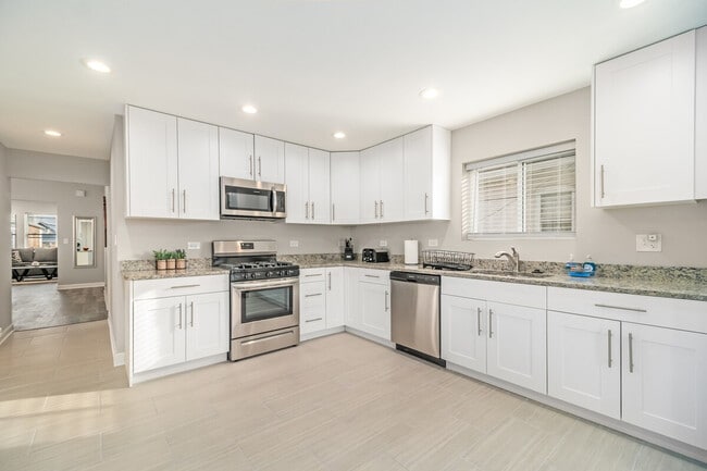 Photo - 5539-47 W Archer Ave Unit ID1391862P