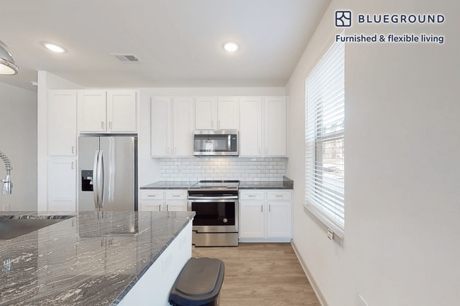 Photo - 820 Concorde Cir Unit FL2-ID8520A