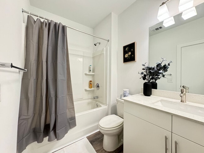 Photo - 542 Boulevard NE Unit ID1299401P