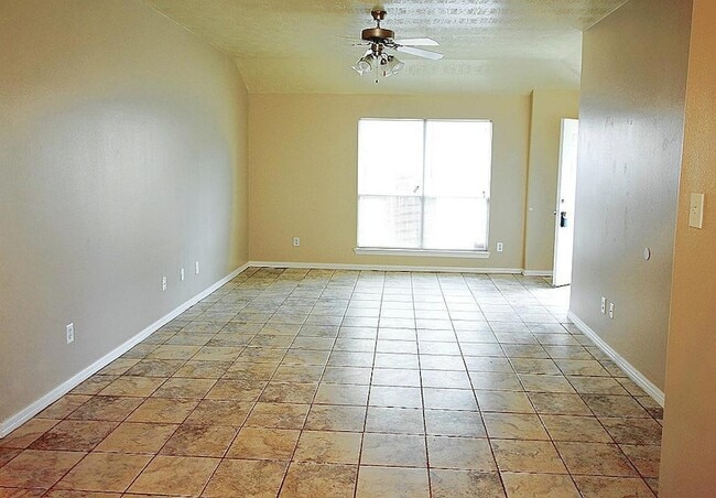 Photo - 22811 W Fairfax Village Cir