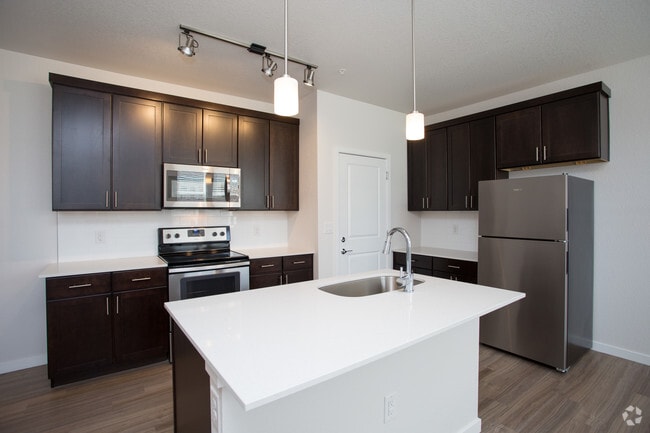 1BR, 1BA - Collier - Enclave Vista Ridge