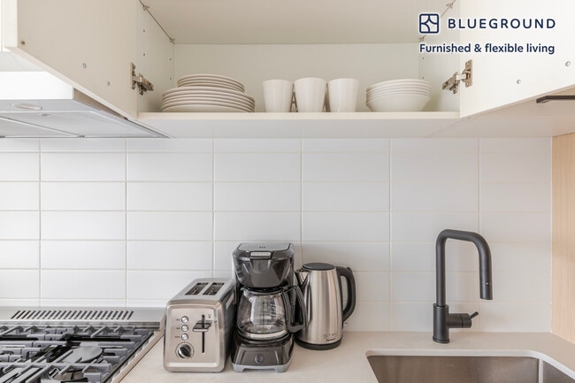 Photo - 11 Wharf Way Unit SI FL9-ID2229