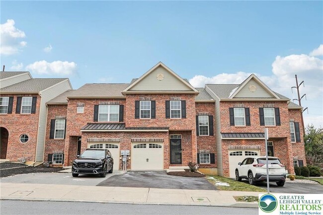 Photo - 270 Milkweed Dr