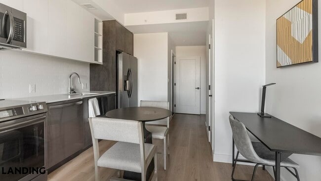 Photo - 632 Howard Rd SE Unit 434