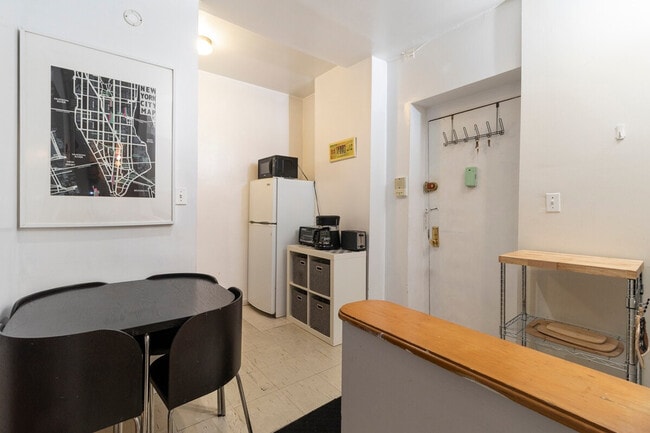 Photo - 329 E 94th St Unit SI ID1032023P