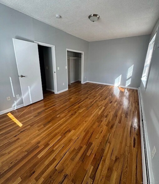 Photo - 335 Wells St Unit 6