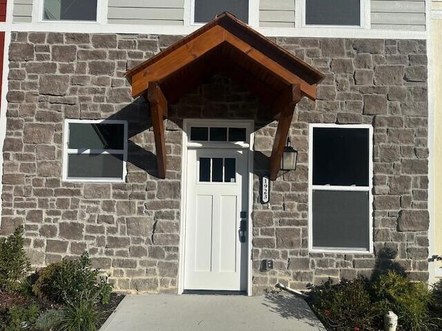 Photo - 1923 Cypress Ln