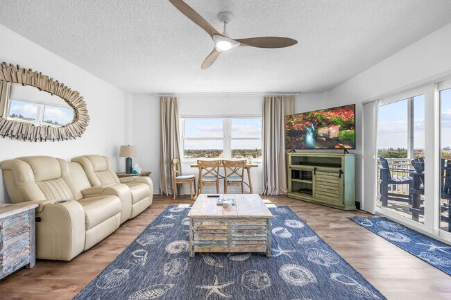 Building Photo - 205 Jimmy Buffett Mem Hwy Unit FL6-ID1245226P