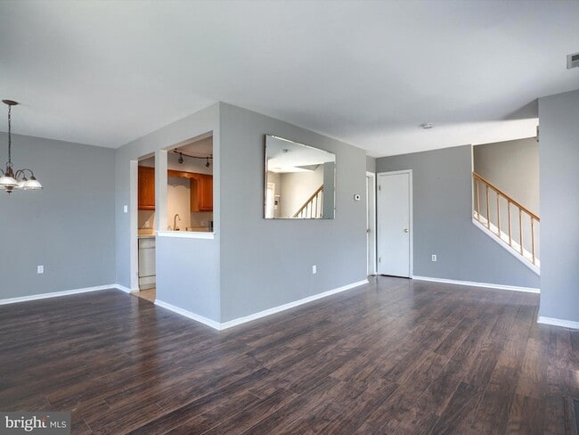 Photo - 110 Mews Dr