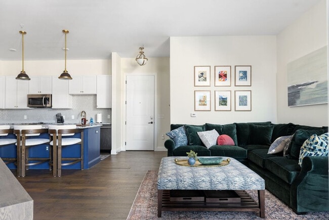 Photo - 1079 N High St Unit ID1257774P