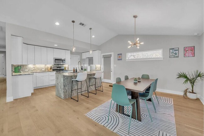 Photo - 4607 Sara Dr Unit ID1309762P