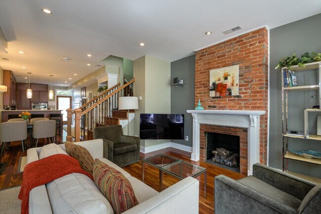 Photo - 401 Constitution Ave NE Unit SI ID1587658P