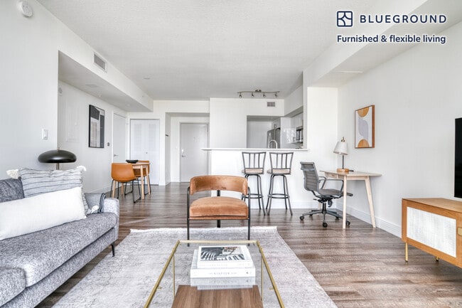 Photo - 110 SW 12th St Unit FL16-ID67