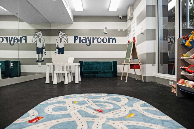 Photo - 1700 SW 2nd Ave Unit ID1272328P