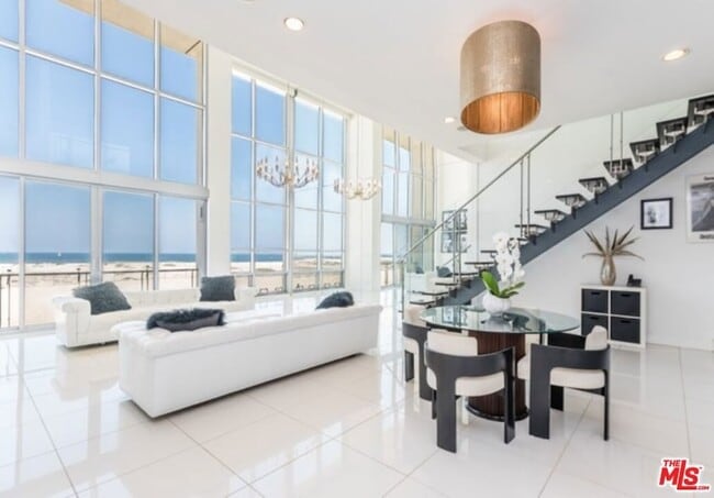 Photo - 5205 Ocean Front Walk