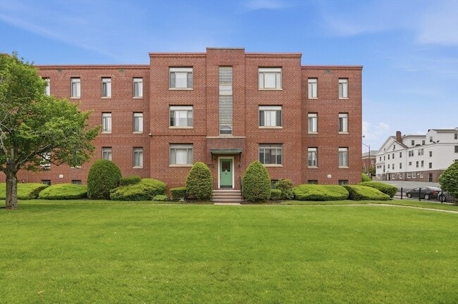 Photo - 20 Ashland St Unit 3L