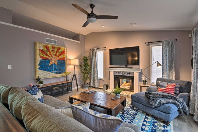 Building Photo - 6863 E Kathleen Rd Unit SI ID1625074P