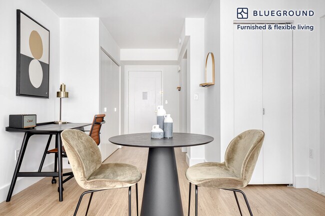 Photo - 160 W 24th St Unit FL8-ID656