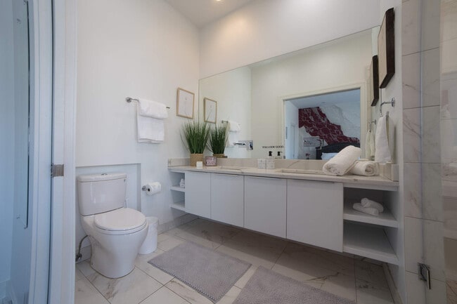 Photo - 2048 W Chicago Ave Unit ID1244904P