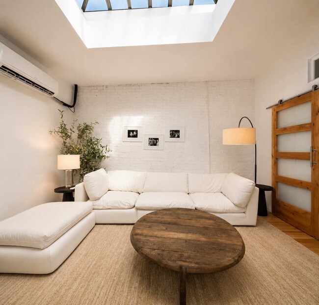 Building Photo - 354 Bowery Unit SI ID1035017P