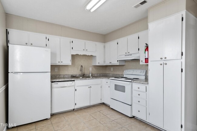 Photo - 1001 Kiser Blvd