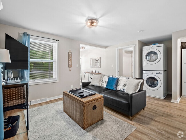 Building Photo - 1172 Grand Ave Unit ID1061030P Rental