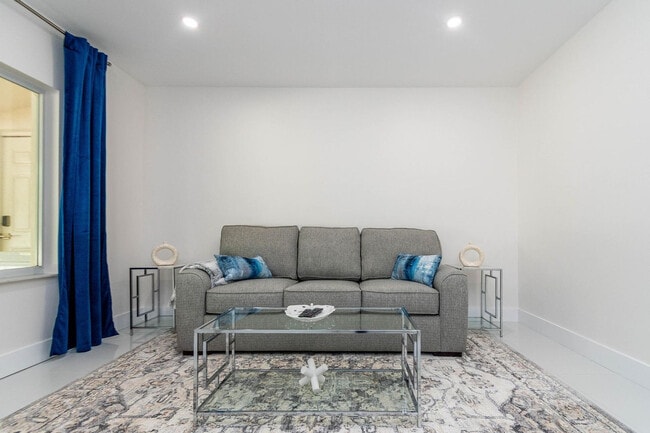 Photo - 44 N Federal Hwy Unit ID1020830P