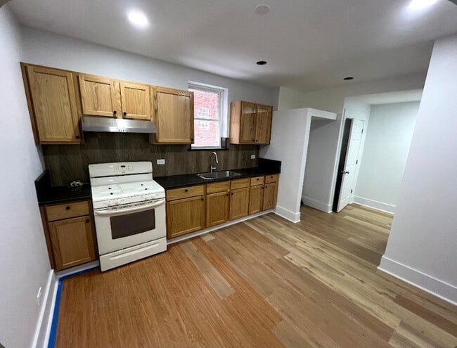 Photo - 7220 S East End Ave