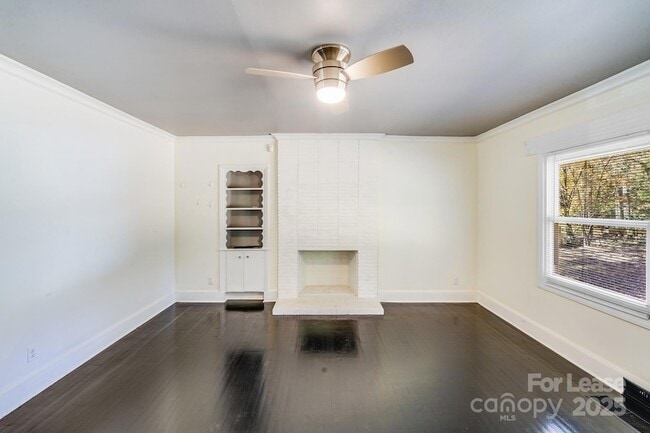 Photo - 5311 Princess St