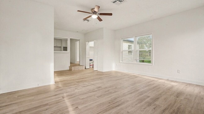 Photo - 654 Ridge Dr