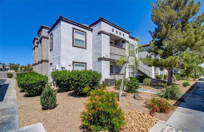 Building Photo - 7255 W Sunset Rd Unit 1077