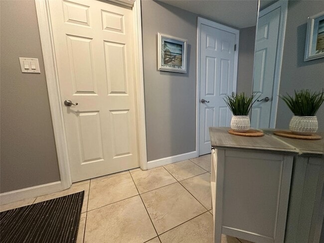 Photo - 17801 N Bay Rd Unit 212