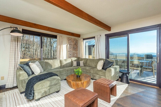 Building Photo - 637 Granny Lewis Ln Unit ID1250945P