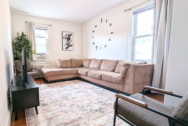 Building Photo - 108 Gotthart St Unit ID1302408P