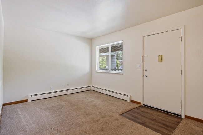 Photo - Prairie Creek Apartments