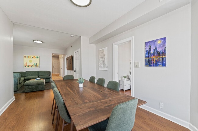 Photo - 2503 W Harrison St Unit ID1093318P