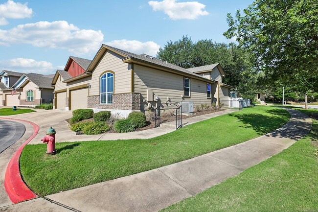 Photo - 711 Rolling Oak Dr Unit 100