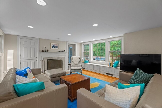 Photo - 133 Blake Rd