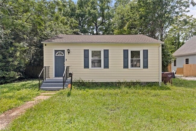 Photo - 2604 Omar St