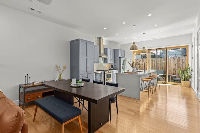 Photo - 707 SE A St Unit ID1241300P