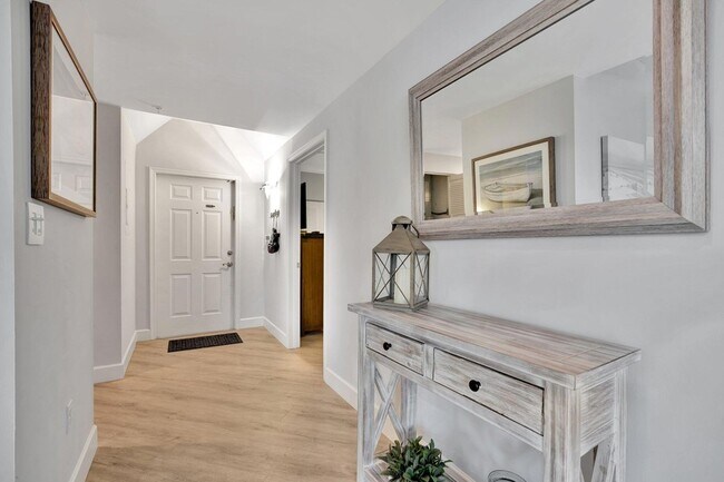 400 Uno Lago Dr Unit 105 Condo - Image