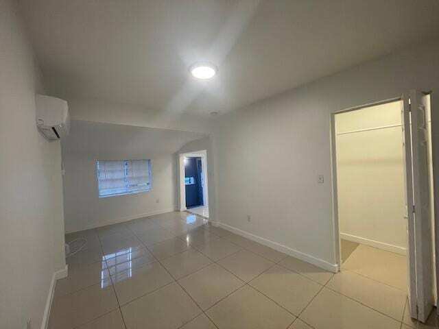 Photo - 919 2nd St Unit 3