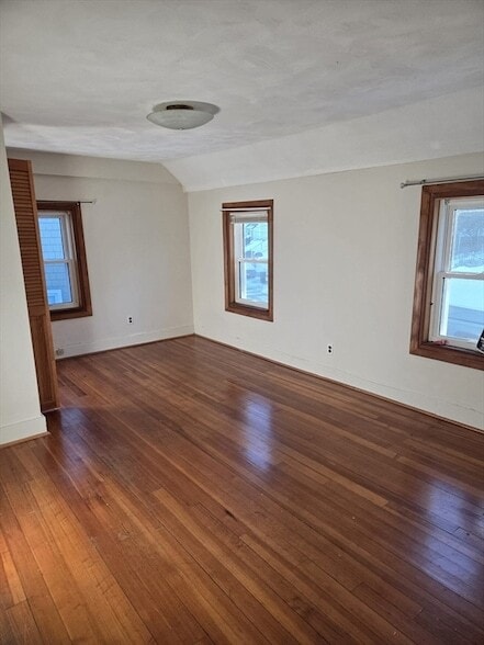 Building Photo - 78 Houghton St Unit 2