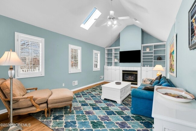 Building Photo - 79 Riverdale Ave