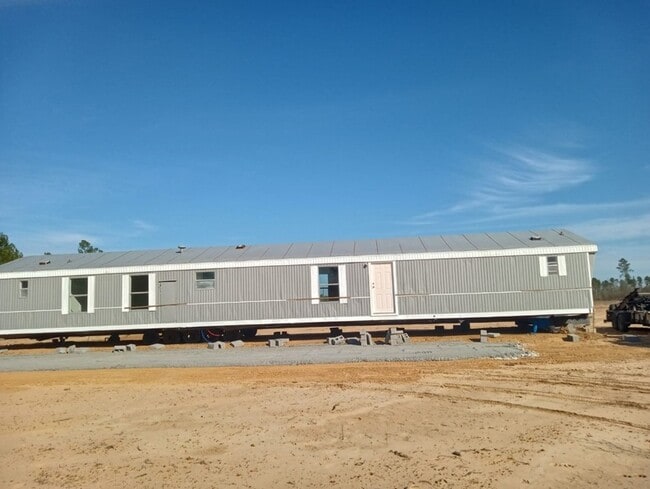 Photo - 1100 Rd 5894